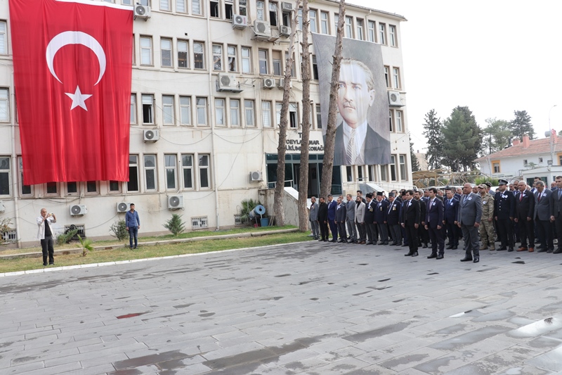 Gazi Mustafa Kemal Atatürk 85. Ölüm Yıl Dönümünde Rahmet ve Şükranla Anıldı.