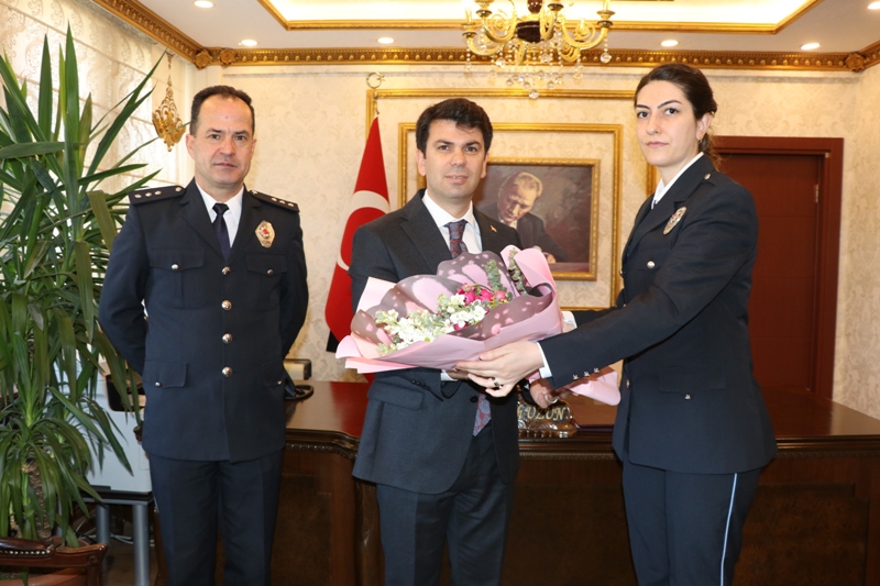 Polis Haftası Nedeniyle Emniyet Teşkilatından Kaymakamımız Emrah Uzun’a Ziyaret